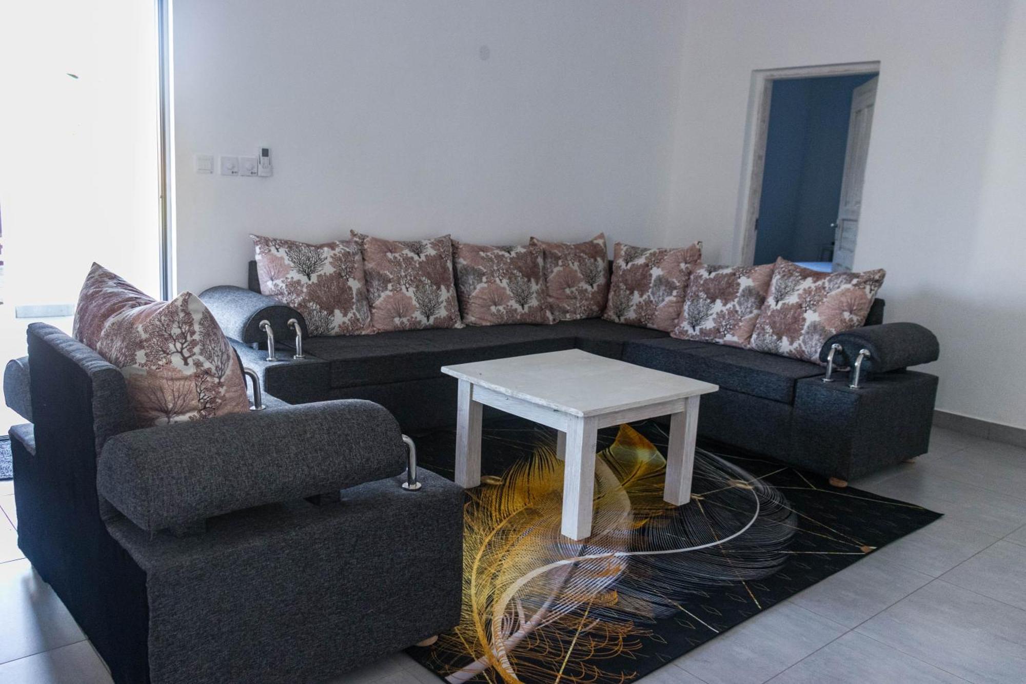 4 U Luxury Bungalows Diani Diani Beach Exteriör bild