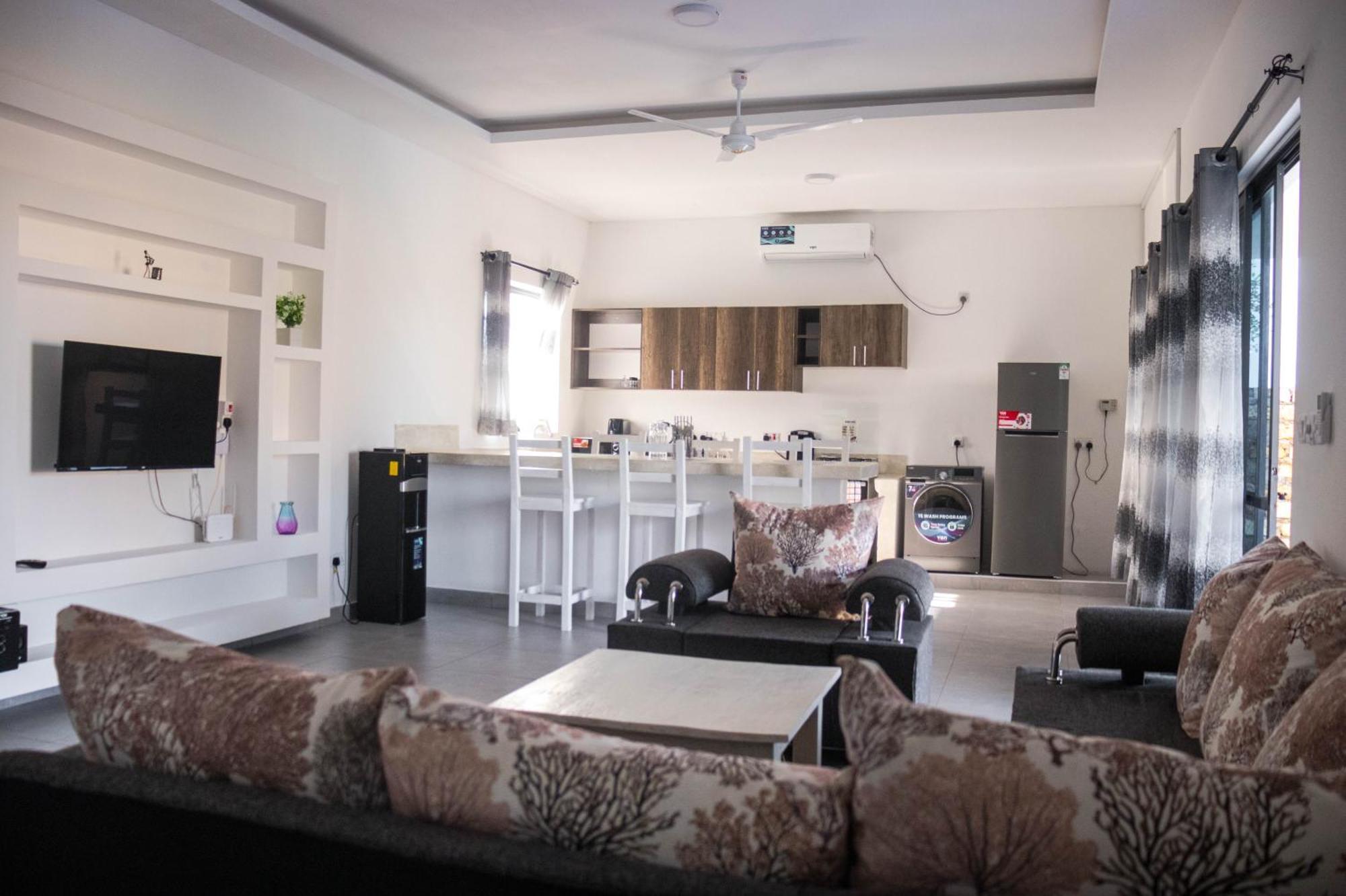 4 U Luxury Bungalows Diani Diani Beach Exteriör bild