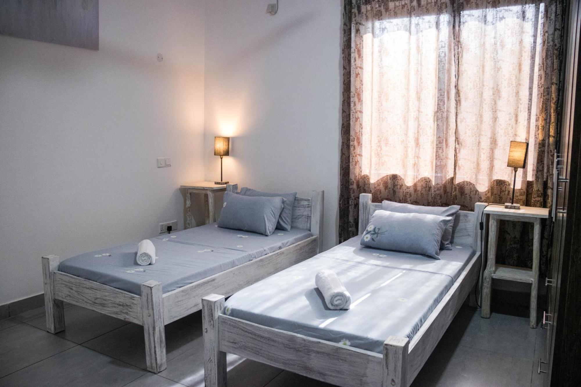 4 U Luxury Bungalows Diani Diani Beach Exteriör bild