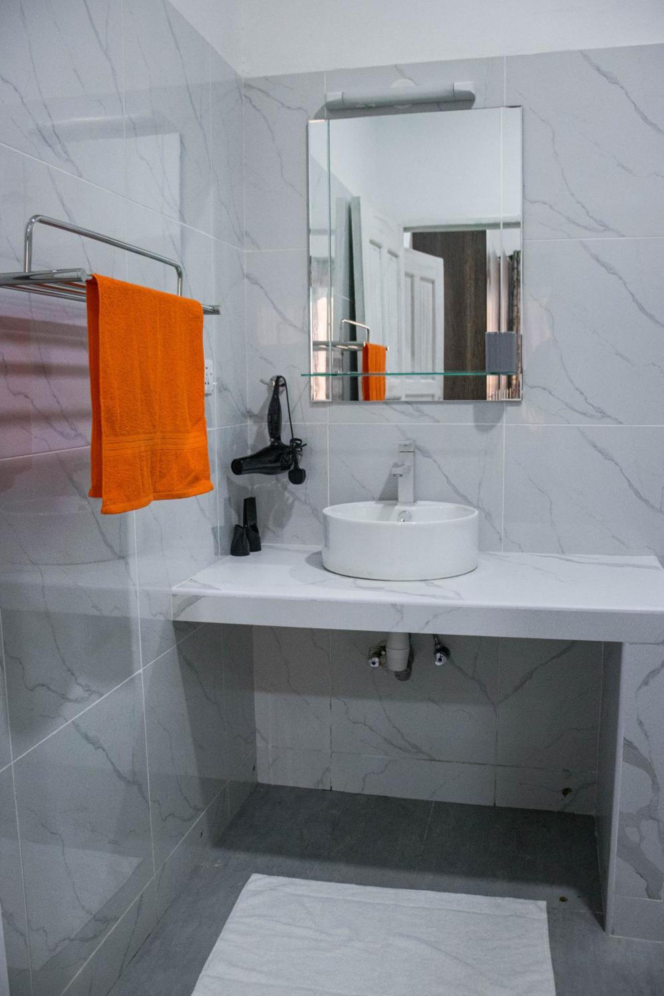 4 U Luxury Bungalows Diani Diani Beach Exteriör bild